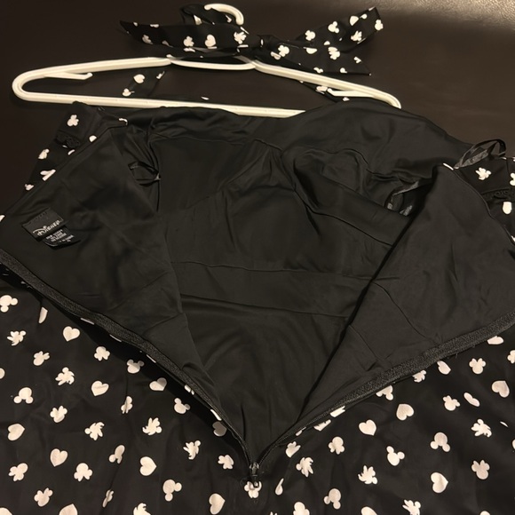 Disney Black & White Mickey/Minnie Dress Worn Once To A Sneaker Ball Size 18 - Picture 16 of 16